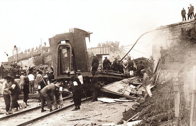 leyu官网-张学良到了晚年才吐露心声：我这辈子从来不信迷信，然而在老虎厅除掉杨宇霆之后，我却不得不改变想法