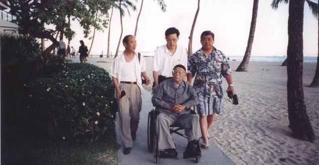 leyu官网-张学良到了晚年才吐露心声：我这辈子从来不信迷信，然而在老虎厅除掉杨宇霆之后，我却不得不改变想法