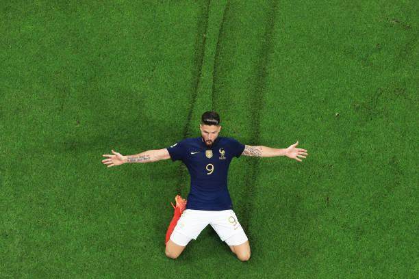 1670180198823050995.jpg 乐鱼体育-36岁加冕法国队史射手王!越老越妖的吉鲁值得信赖