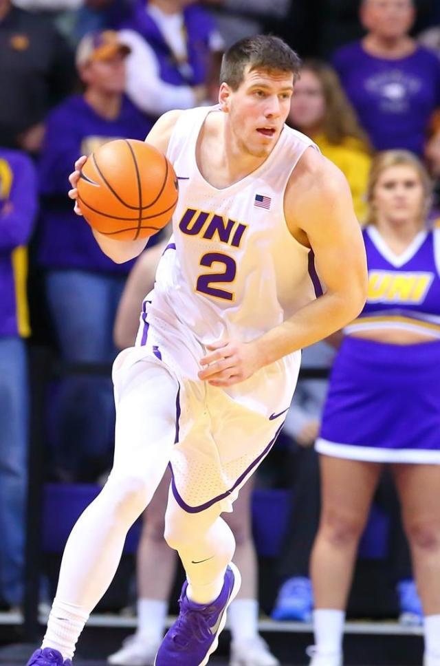 leyu登录入口-【专访勇士录像剪辑师】和库里当同事是什么体验？