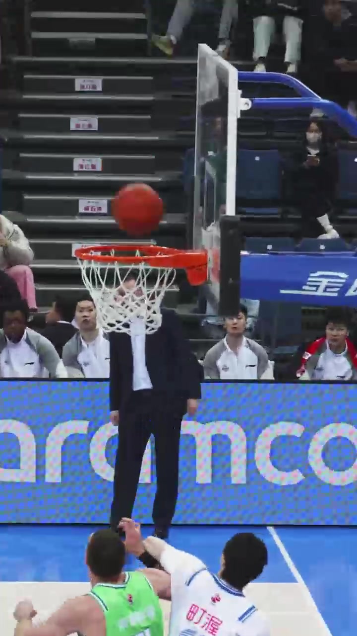 乐鱼体育-郑昊燃：这投篮似曾相识